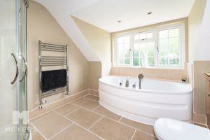 Photo 24- click for photo gallery